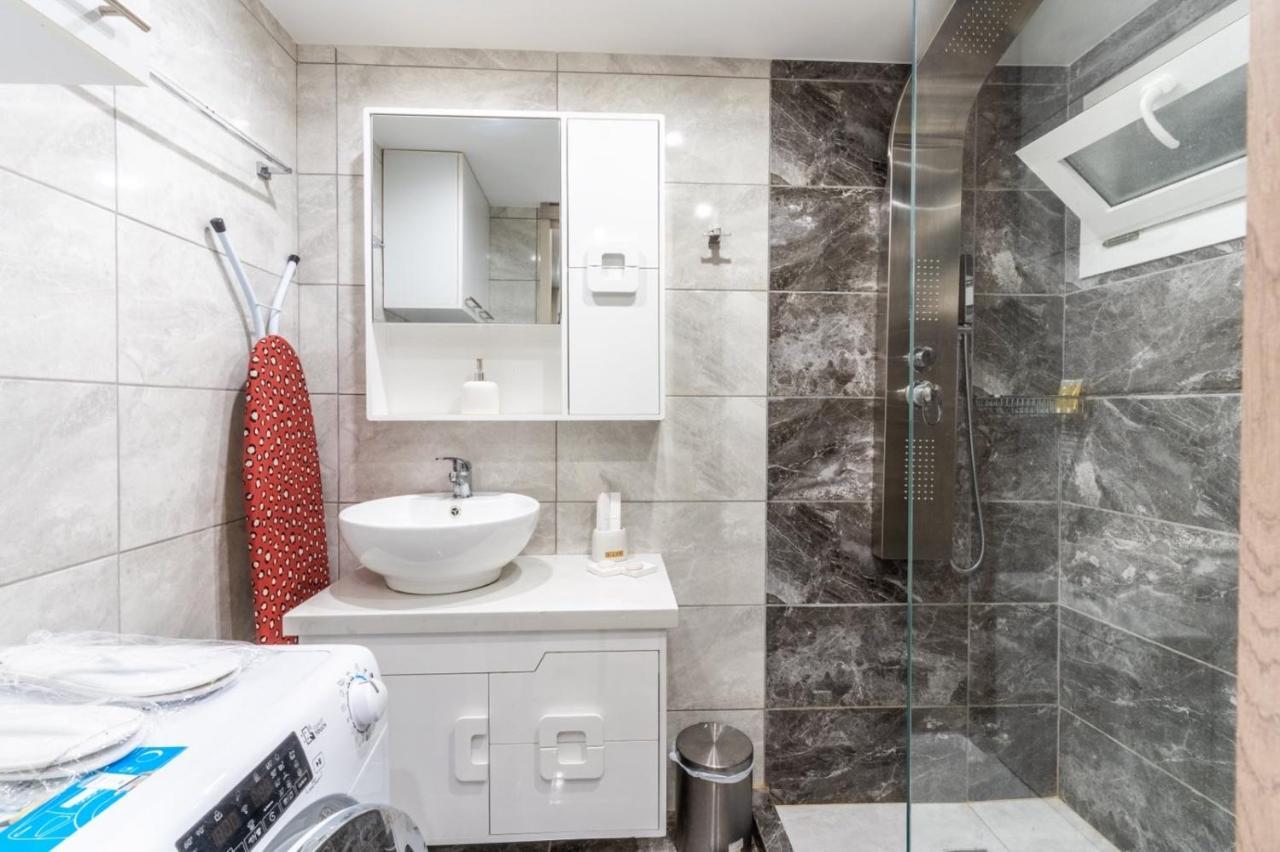 Aiolos Luxury Alimos Market Apartment 2 Near The Sea Athen Eksteriør bilde